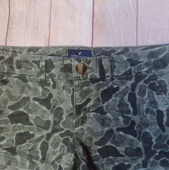 American Eagle shortie stretch shorts - Picture 2 of 4
